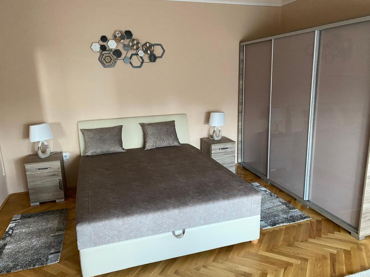 Sarga-Kek Haz Apartment Vonyarcvashegy Exterior foto