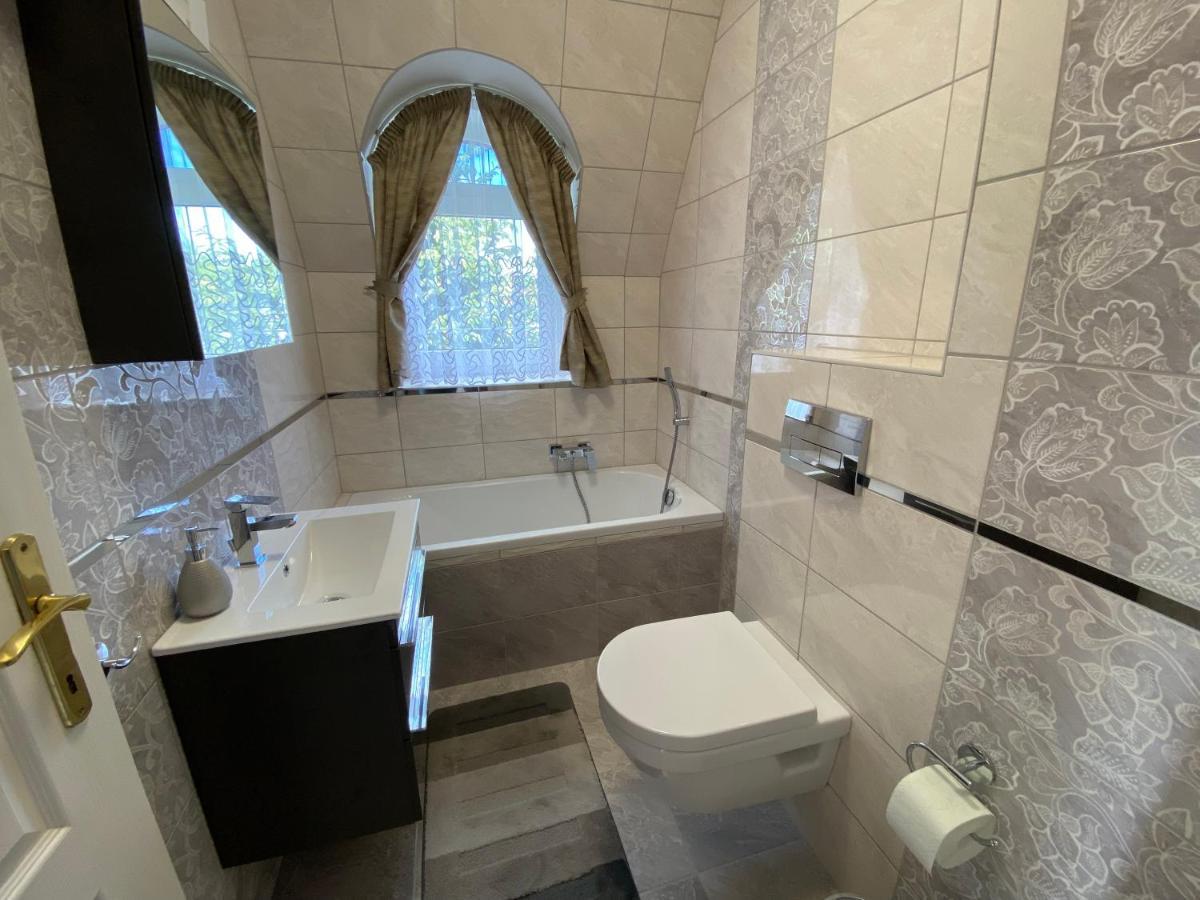 Sarga-Kek Haz Apartment Vonyarcvashegy Exterior foto